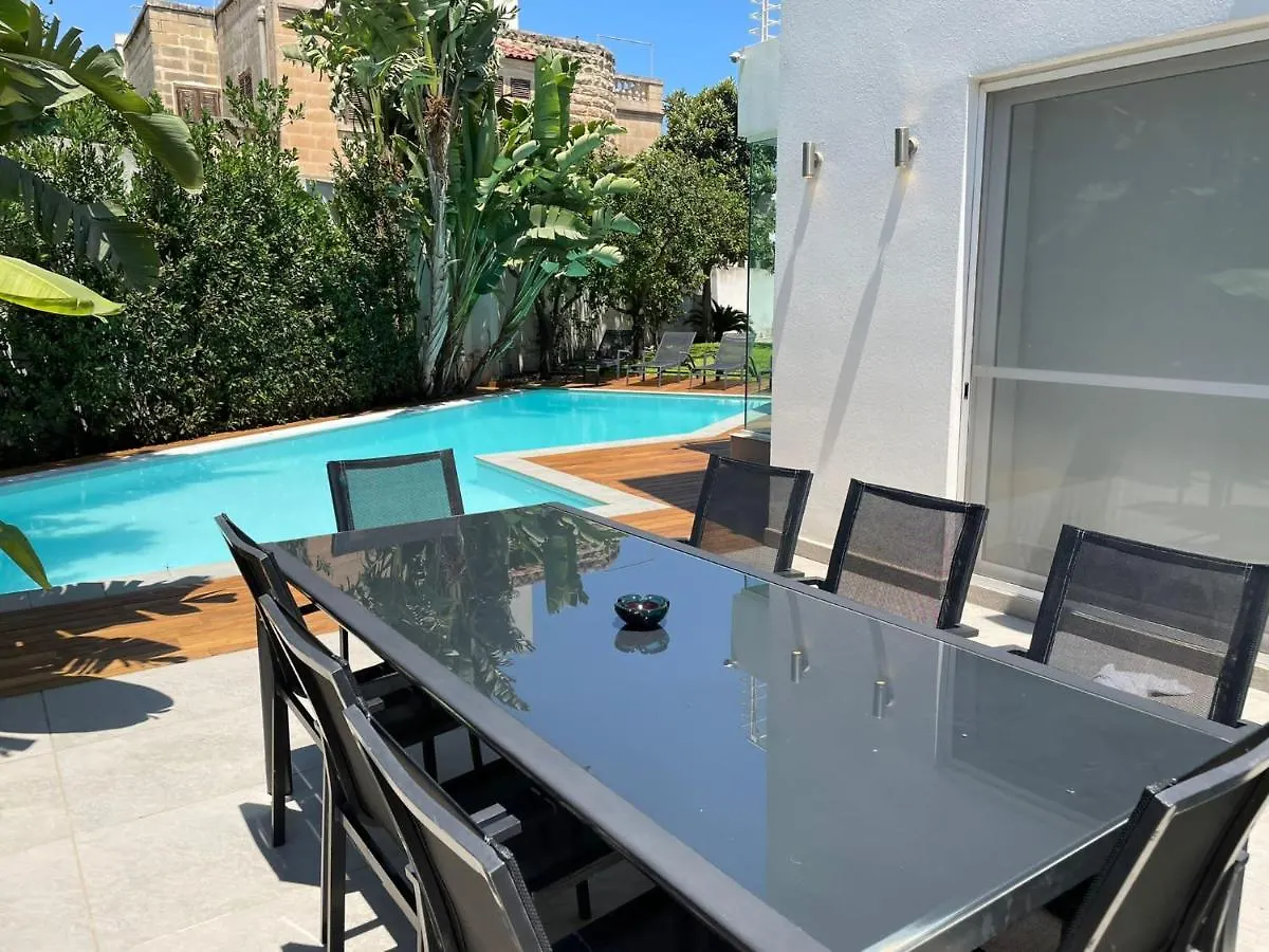 Villa Oasis, A Modern Stylish Villa In Attard