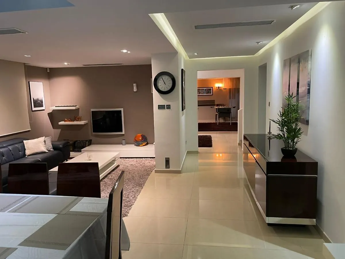 Villa Oasis, A Modern Stylish Villa In Attard
